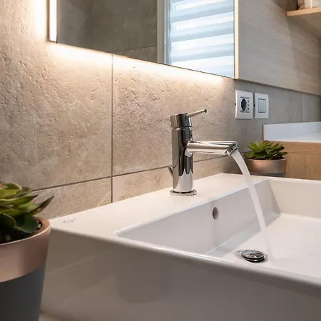 Renzi 23 Apartment *