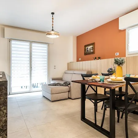 Apartment Renzi 23 *